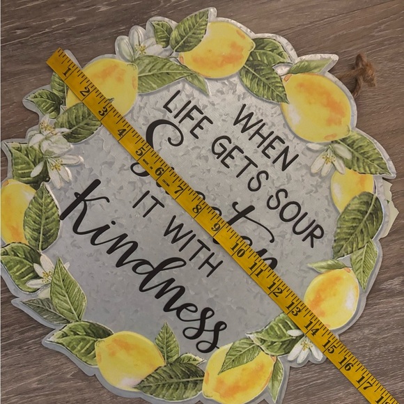 Lemon-Themed Decorative Tim Metal Sign - Picture 5 of 5